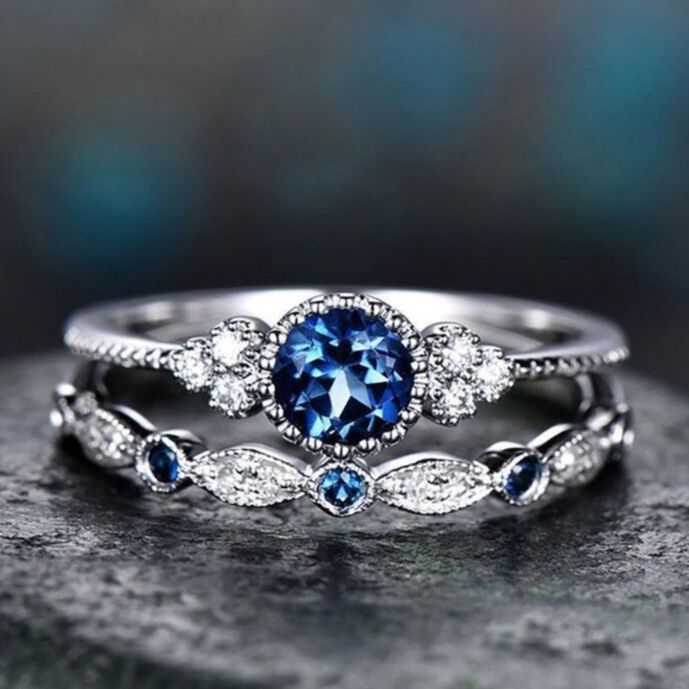 Silver Round Cut Sapphire Ring Set